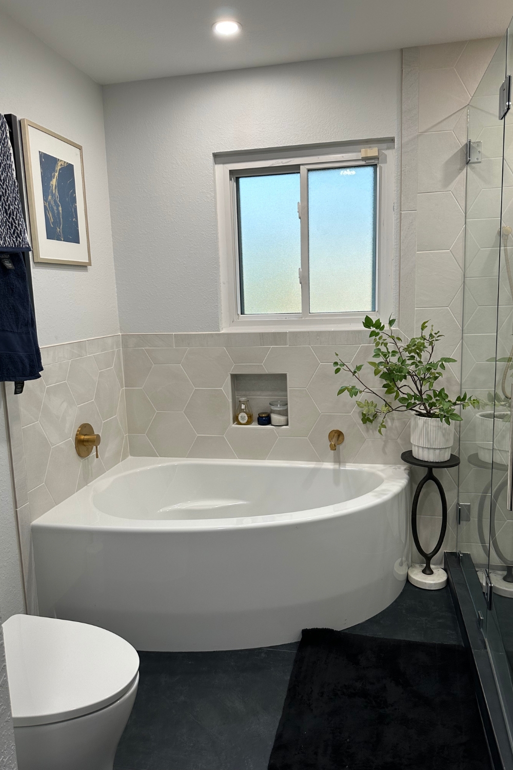 Spa - like Bathroom Theme